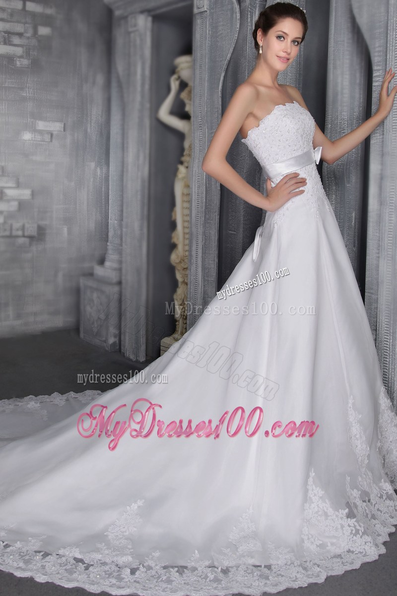 Lace Hem Bowknot Strapless White Wedding Gown Lace-up Back