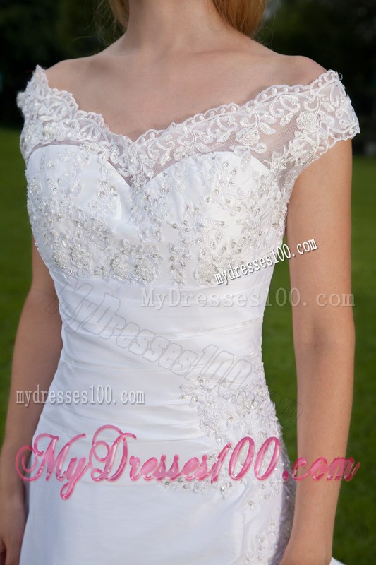 Unique Off-the-shoulder Ruffles Lace Decoration White Wedding Dress