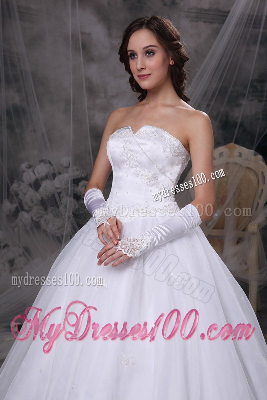 Appliques Split Neckline Brush Train Wedding Gowns with Puffy Skirt For Lady