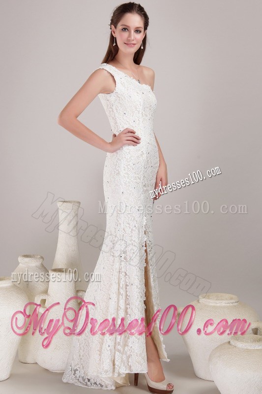 Beading Lace Flowers Single Shoulder Wedding Dress with Slit