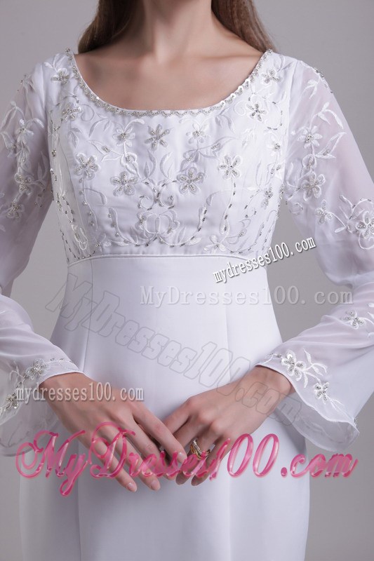 Long Sleeve Mermaid Embroidery Wedding Gown in White Scoop Neckline