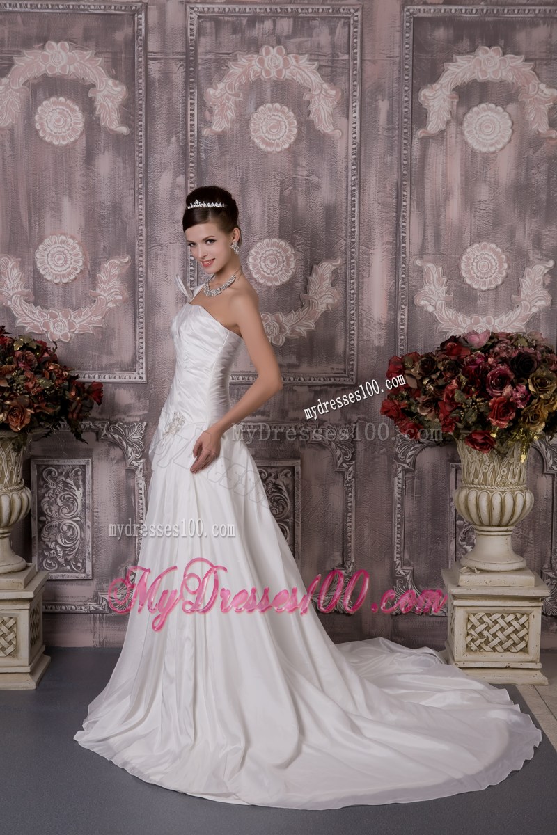 Appliqued Half Bowknot Accent One Shoulder Court Wedding Dresses