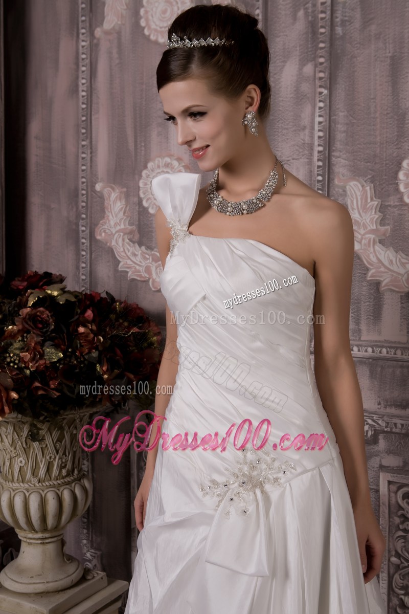 Appliqued Half Bowknot Accent One Shoulder Court Wedding Dresses