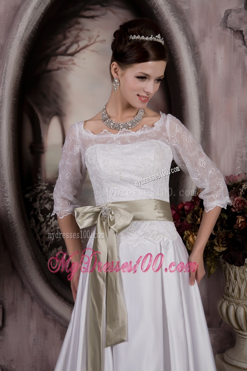 Empire Bateau Court 1 2 Sleeves Sash Wedding Gown with Clasp Handle