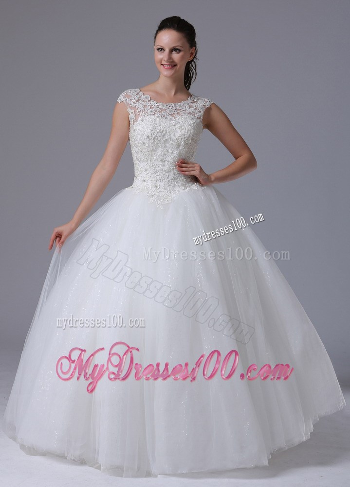 Scoop Lace-up Sleeveless Appliqued Wedding Gown of Floor-length