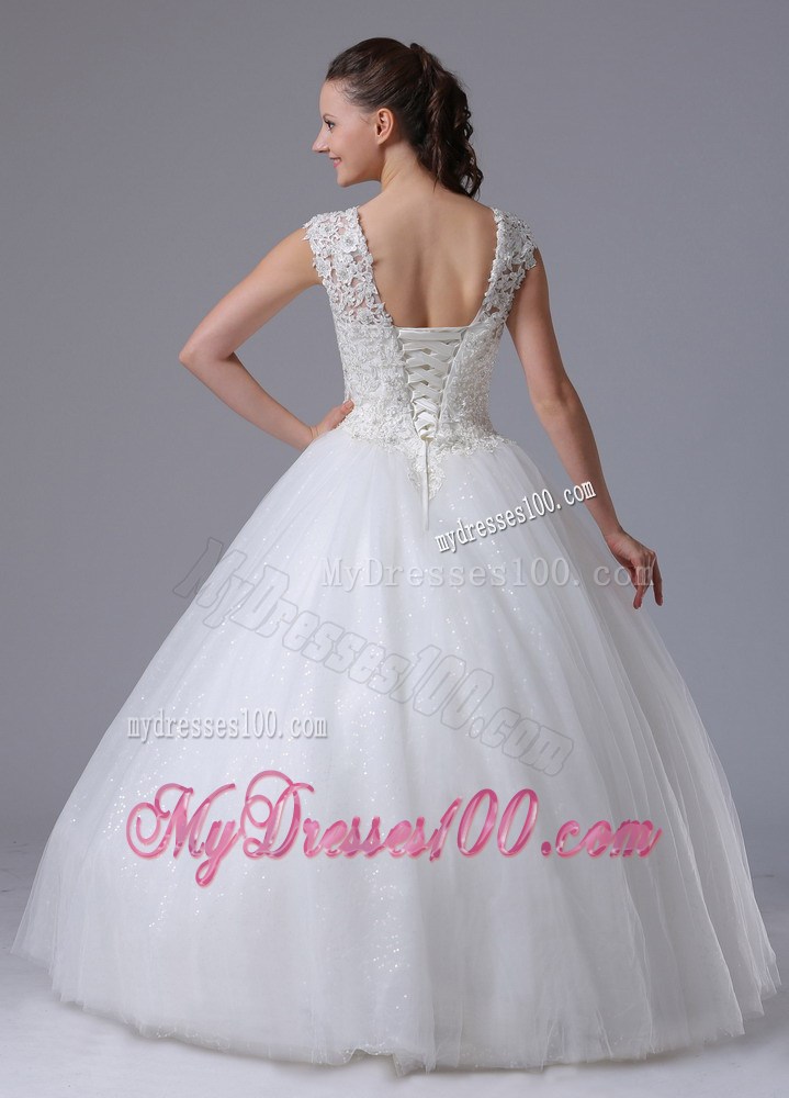 Scoop Lace-up Sleeveless Appliqued Wedding Gown of Floor-length