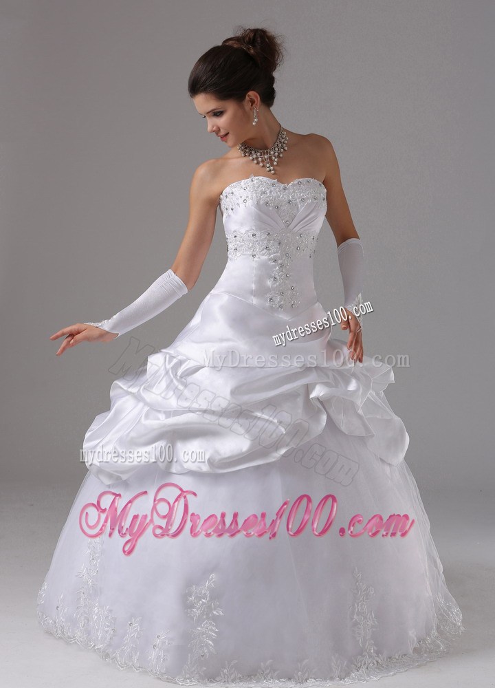 Pick-ups and Jewelries Dress for Wedding with Lace Hemline For Woman