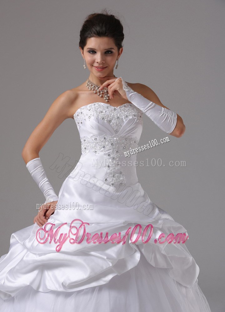 Pick-ups and Jewelries Dress for Wedding with Lace Hemline For Woman