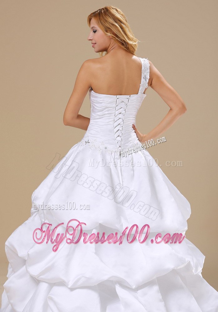 Chapel Train Taffeta Ball Gown Appliques one Shoulder Wedding Gown