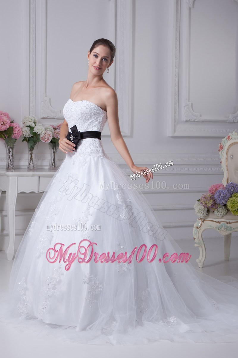 White Appliqued Brush Train Bridal Dresses with Black Hand Made Flowers Sash