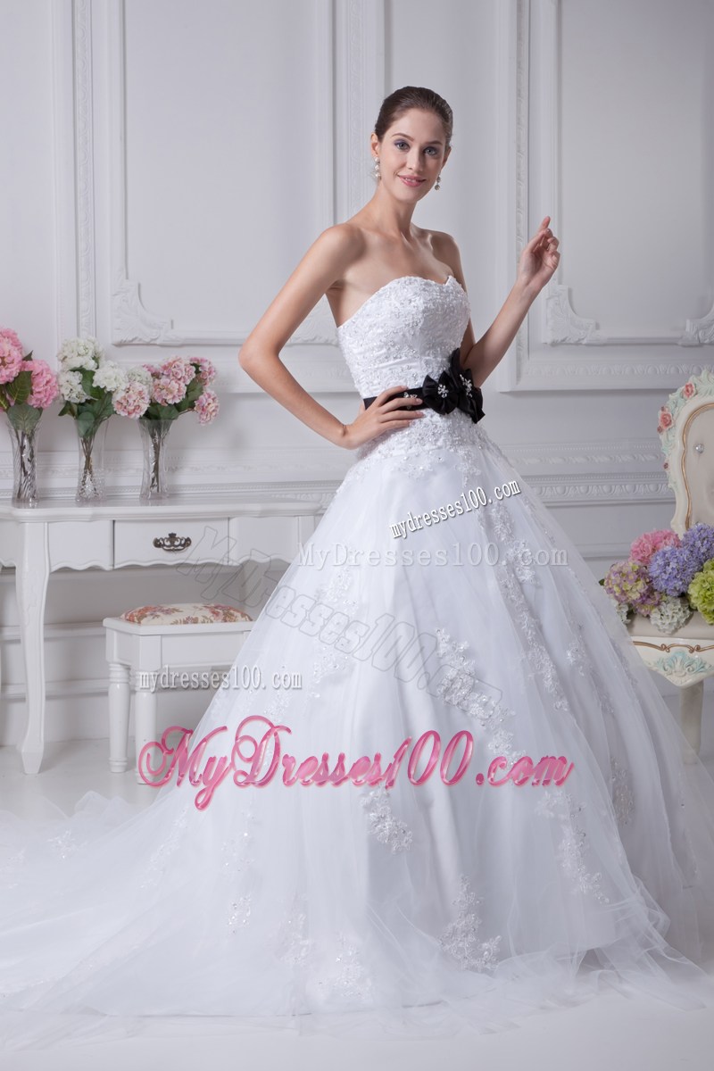 White Appliqued Brush Train Bridal Dresses with Black Hand Made Flowers Sash