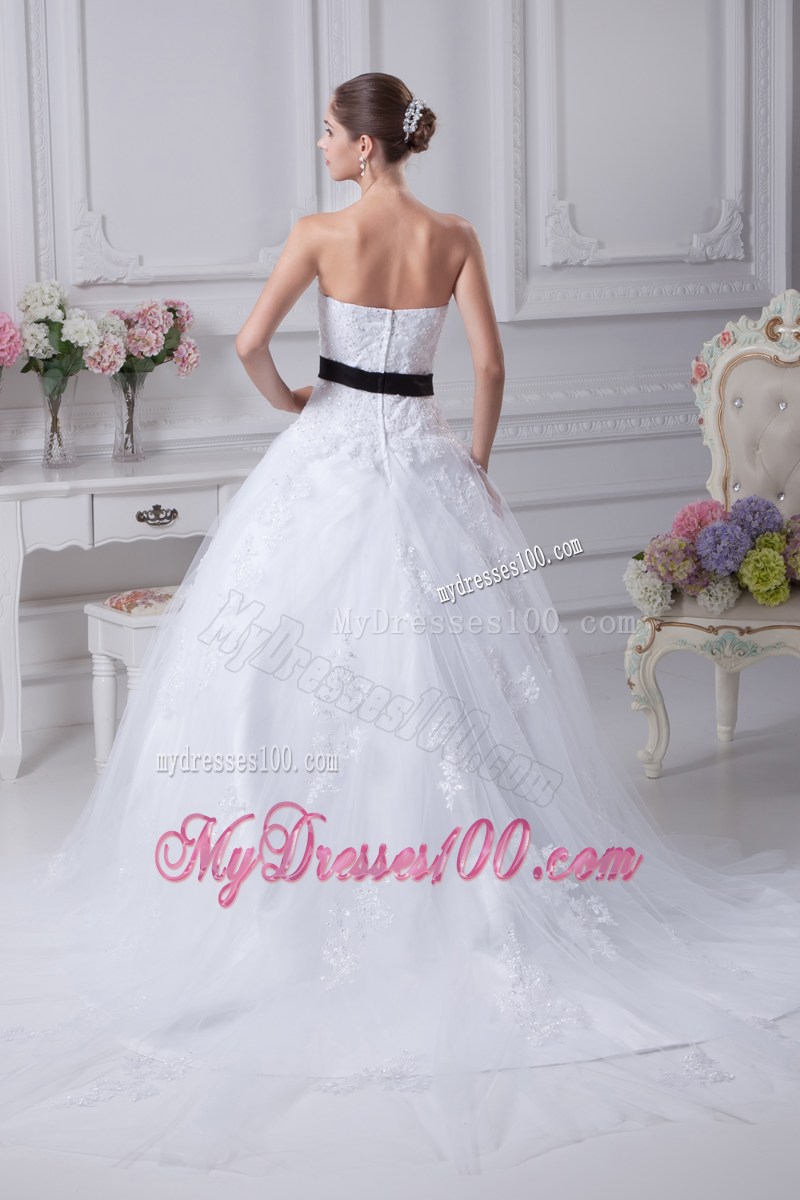 White Appliqued Brush Train Bridal Dresses with Black Hand Made Flowers Sash