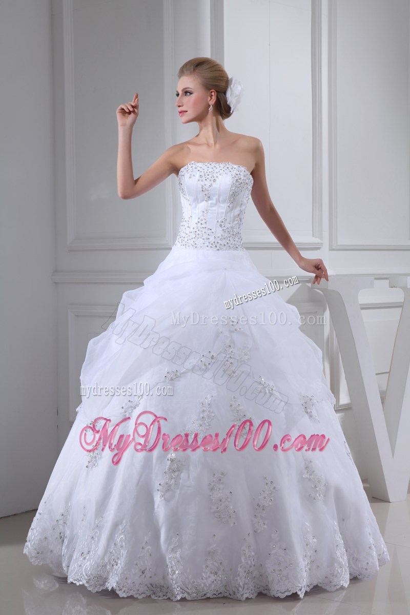 Diamonds and Beadings Decorated Pick-ups Bridal Gowns with Lace Edge