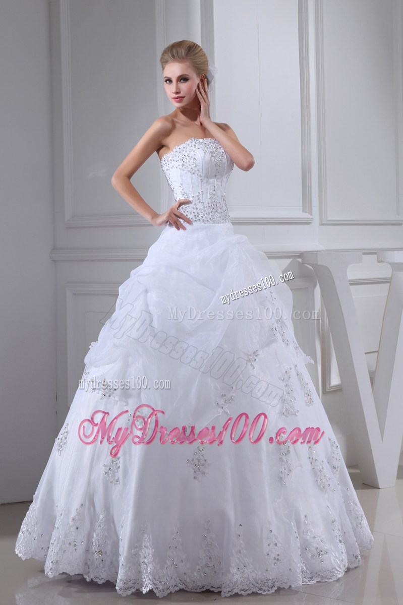 Diamonds and Beadings Decorated Pick-ups Bridal Gowns with Lace Edge