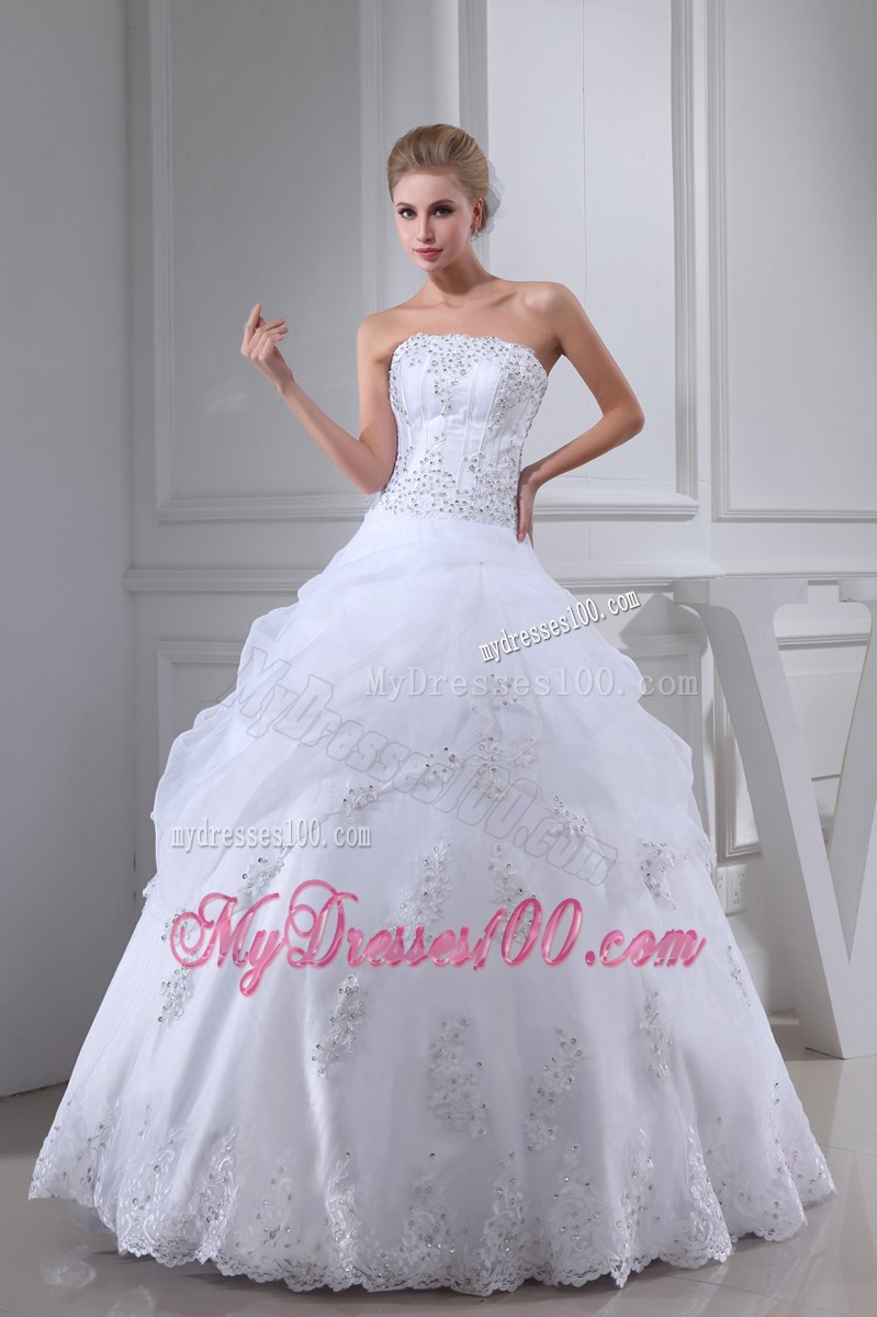 Diamonds and Beadings Decorated Pick-ups Bridal Gowns with Lace Edge