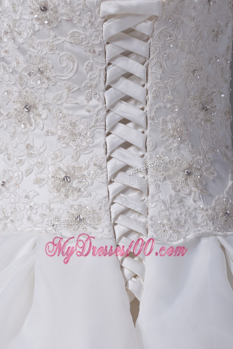 Appliques with Beading Decorated Ruffles Brush Train Dresses for Wedding