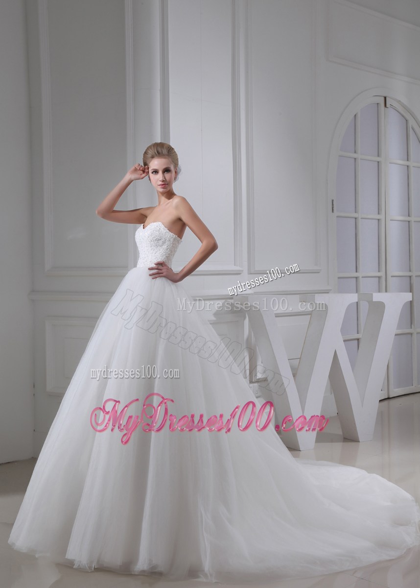 Beaded Appliques Sweetheart Tulle Bridal Gowns in White with Court Train