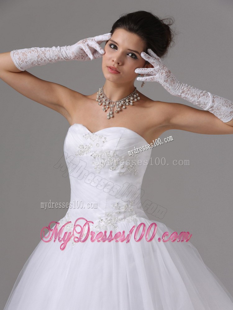 Lace-up Back Sweetheart Puffy Dress for Wedding with Diamonds and Appliques