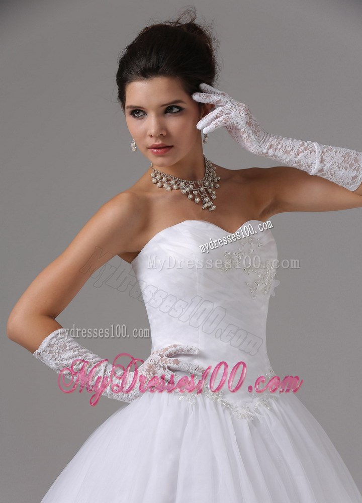 Lace-up Back Sweetheart Puffy Dress for Wedding with Diamonds and Appliques