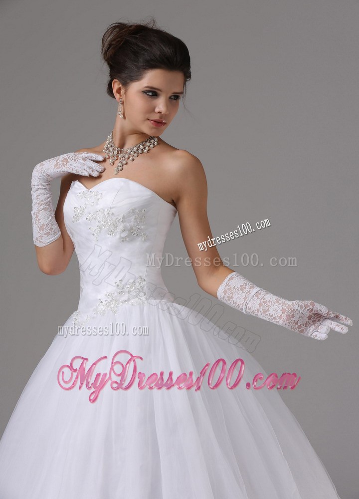 Lace-up Back Sweetheart Puffy Dress for Wedding with Diamonds and Appliques