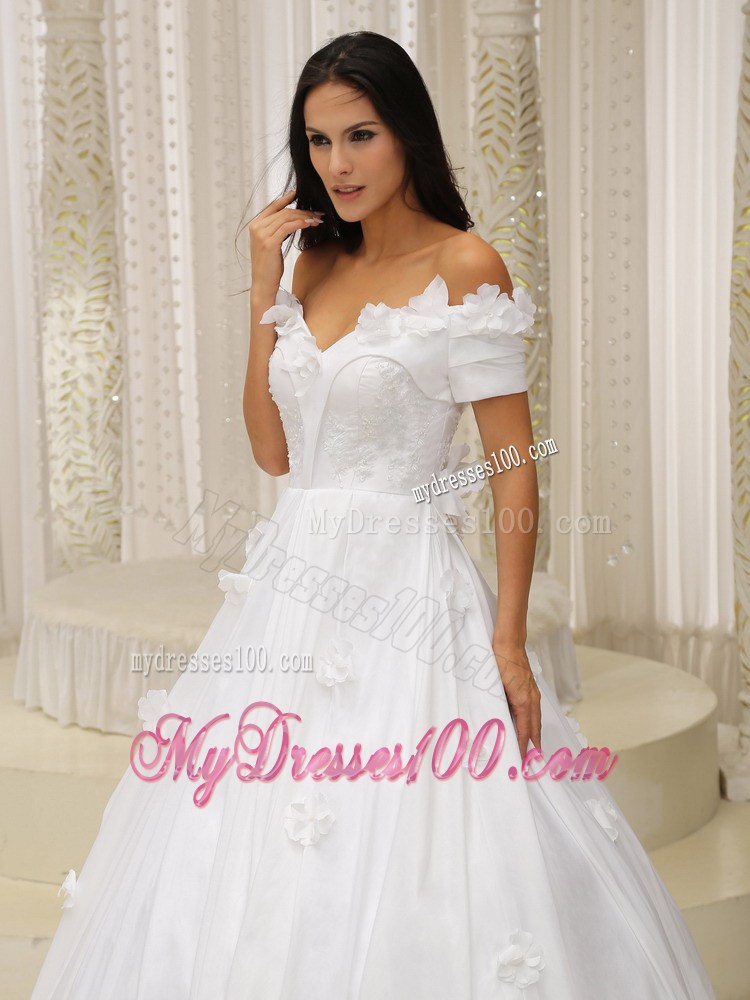 Flowery Floor-length Taffeta Appliqued Wedding Dress off Shoulder