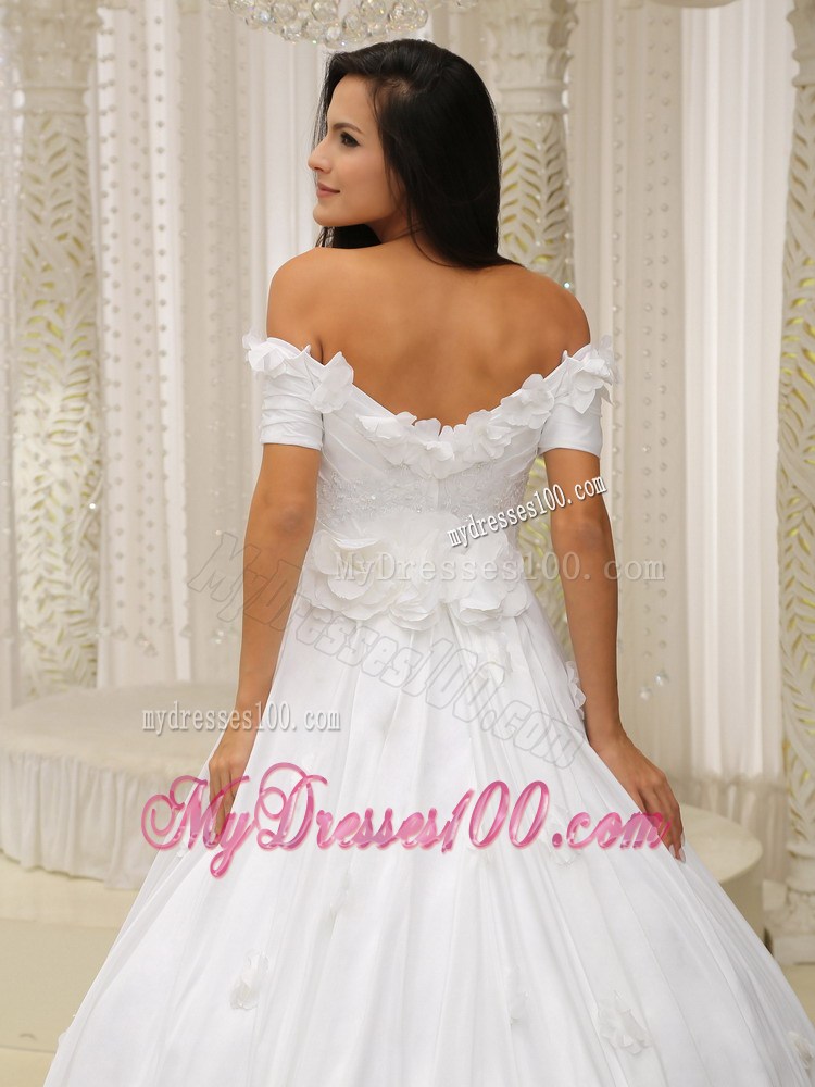 Flowery Floor-length Taffeta Appliqued Wedding Dress off Shoulder