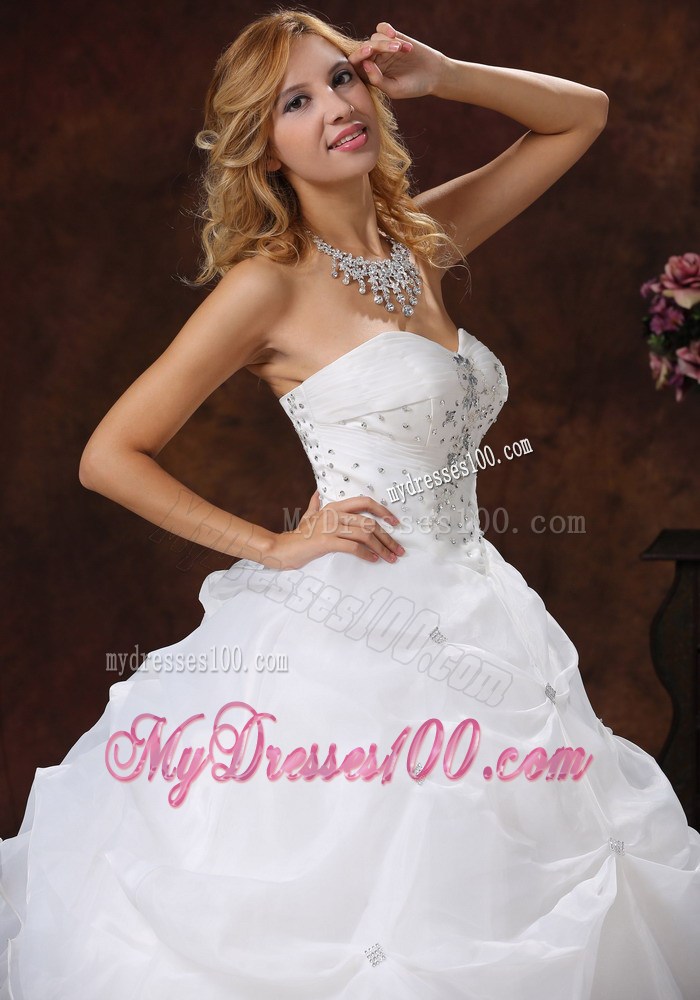 Pick-ups and Diamonds Decorated Lace-up back Bridal Dress for Woman