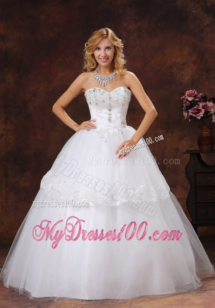 Two Layers Sweetheart Bridal Dresses Decorated with Shiny Diamonds