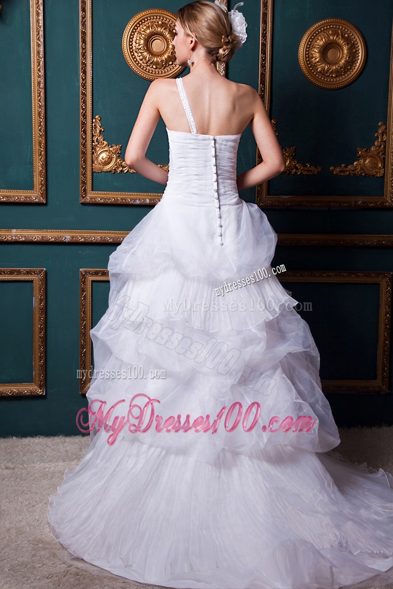 one Shoulder Appliqued Bridal Dresses with Court Train and Buttons