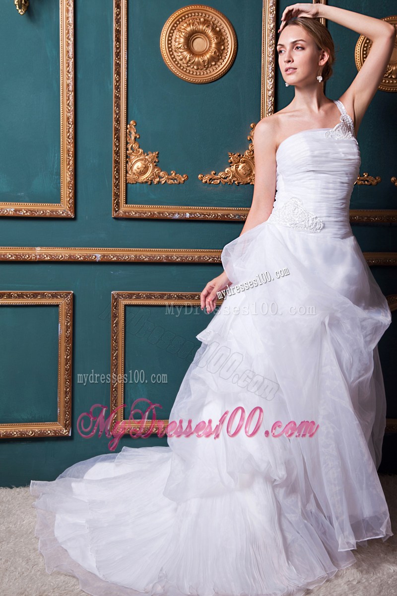 one Shoulder Appliqued Bridal Dresses with Court Train and Buttons