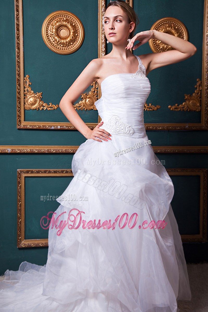 one Shoulder Appliqued Bridal Dresses with Court Train and Buttons