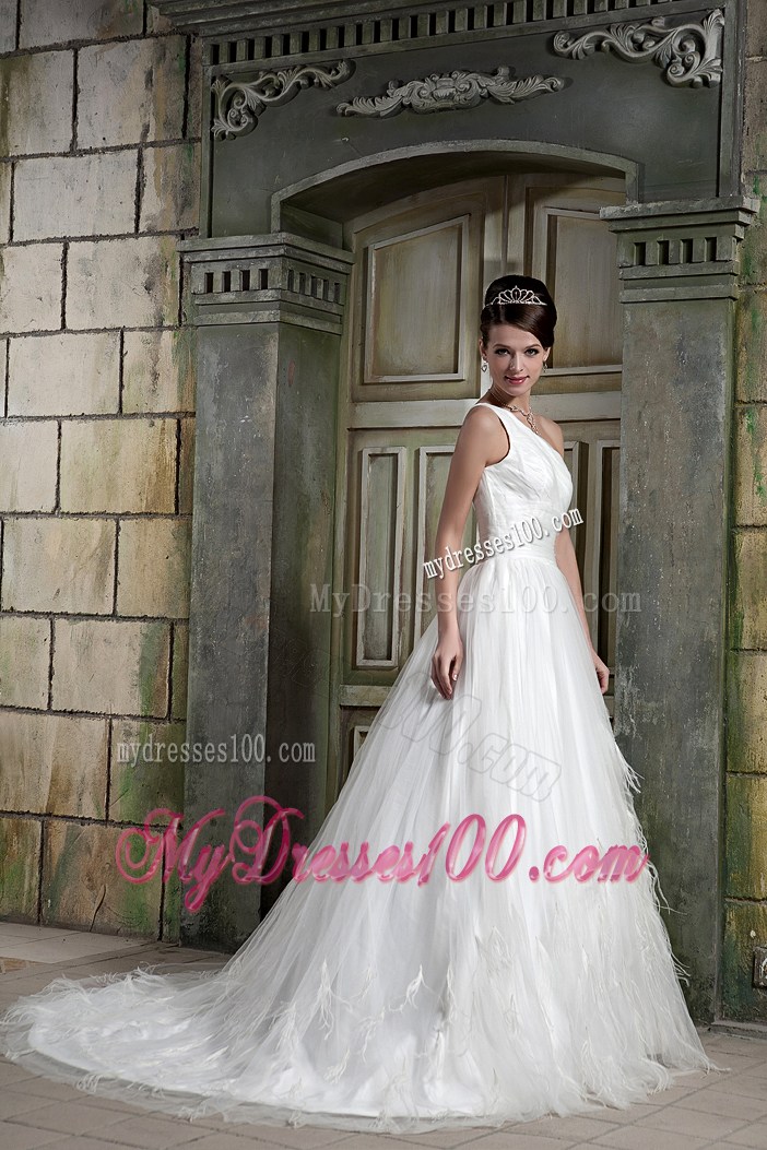 Single Shoulder Ruching Brush Train Wedding Dress Unique From The Feathers