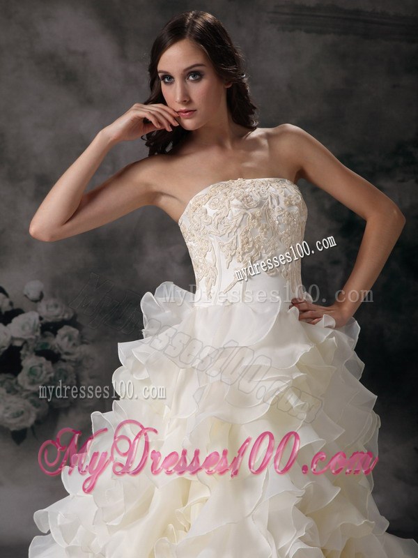 Charming Chapel Train Appliqued Wedding Dresses with Ruffles and Flowers