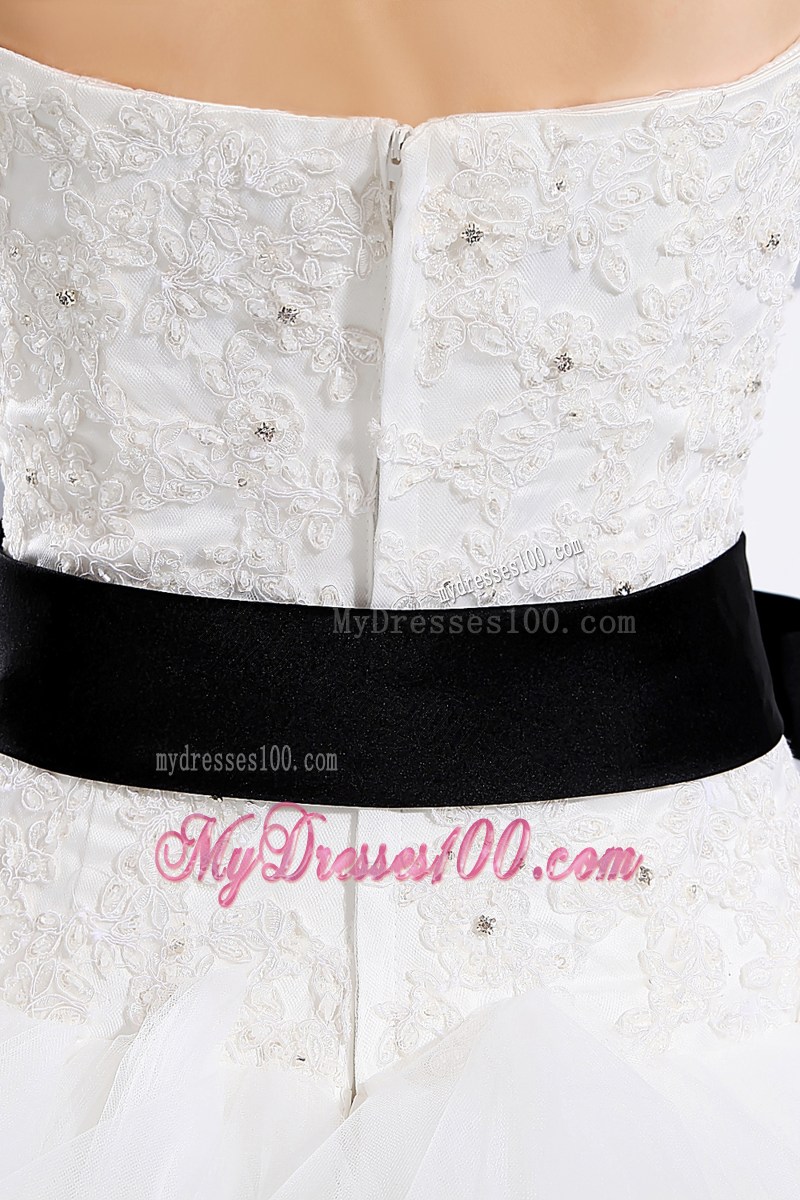 White Appliques Small Ruffles Court Train Bridal Gowns with Black Bowknot