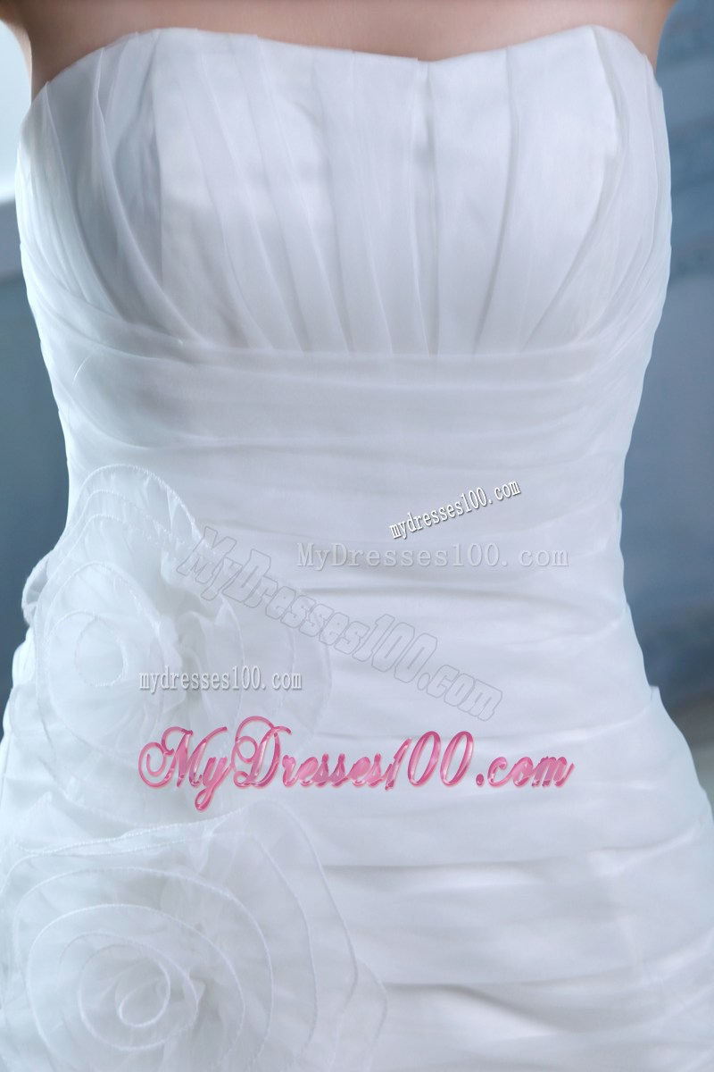 Handle Flowers and Ruche Decorated Ruffled Dresses for Brides with Court Train