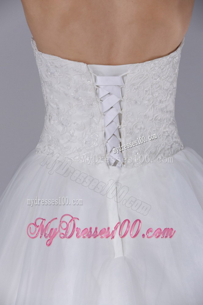 Strapless Appliques Decorated Bridal Dress with Lace Edge and Court Train