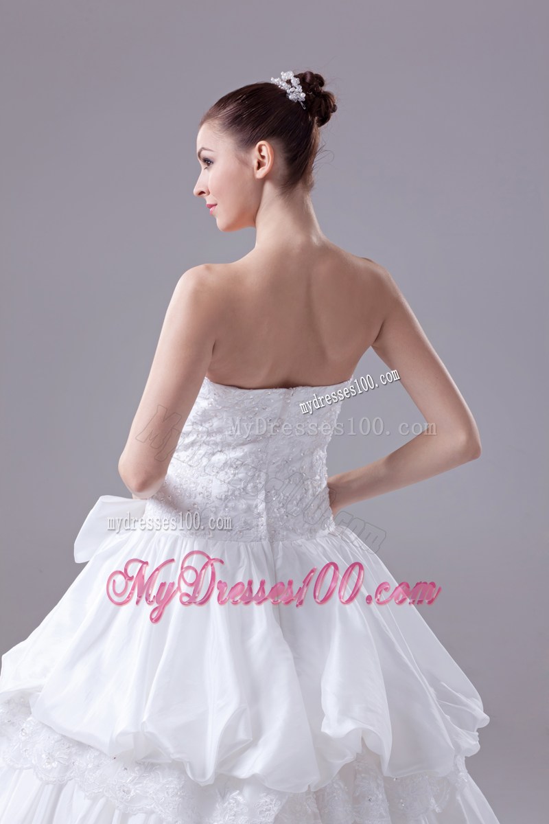 Beading and Bowknot Decorated Lace Flowers Bridal Dresses with Pick-ups