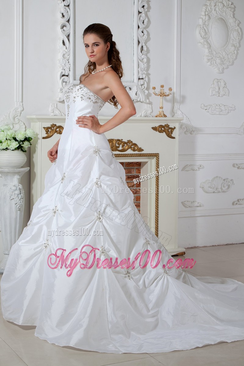 Beaded Appliques and Pick-ups Decorate Court Train Wedding Dress