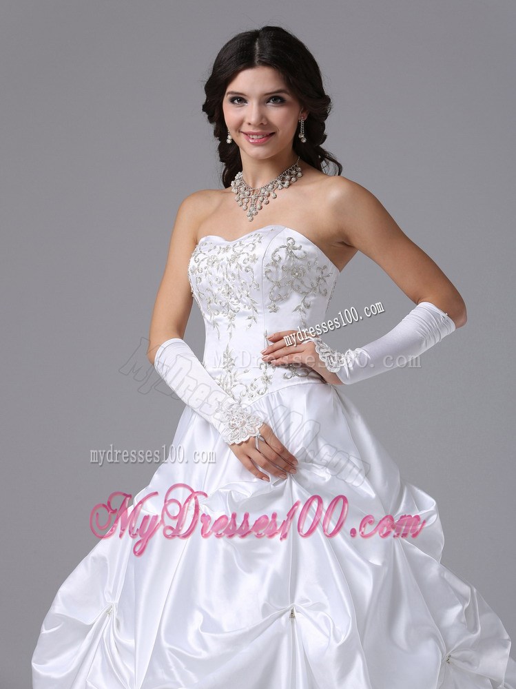 Appliques and Pick-ups Accent Brush Train Sweetheart Bridal Gown