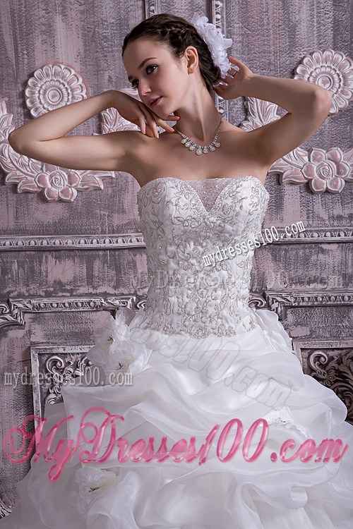Pick-ups Diamonds and Handle Flowers Dress for Wedding with Court Train