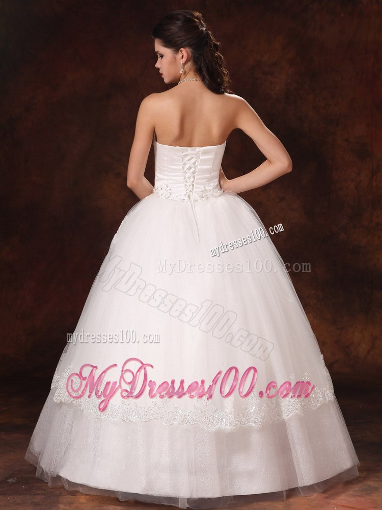 Sweetheart New Style Layers Ball Gown Wedding Dress with Appliques