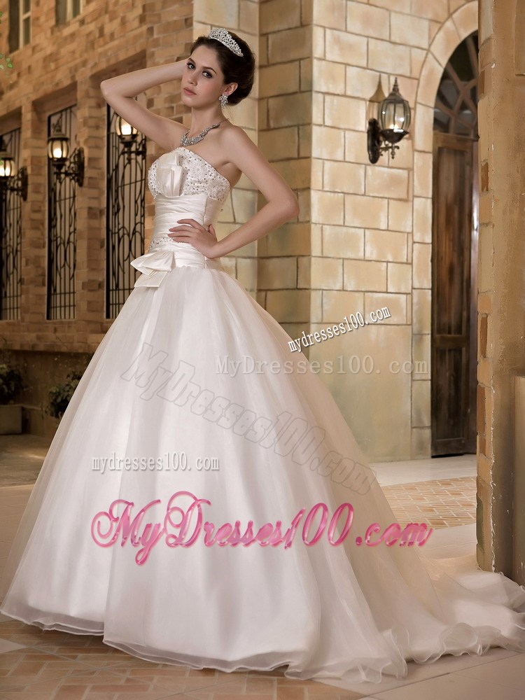 Jewelries and Ruching Brush Train Wedding Dresses Unique from Bowknot
