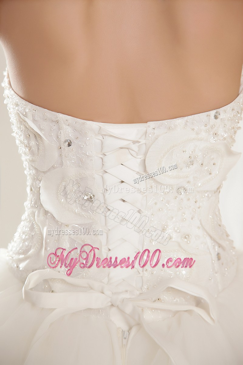 Jewelry and Petals Decorated Tires Full Length Wedding Bridal Gowns