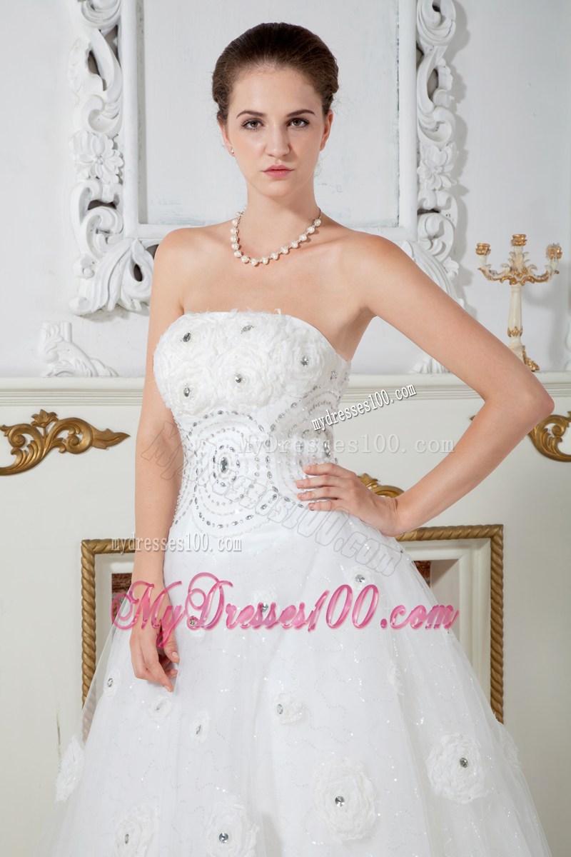 Beaded Rolling Flowers Accent on Floor-length Tulle Wedding Dress