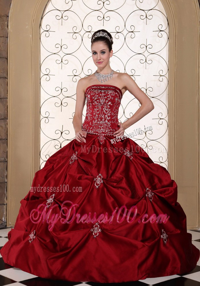 Embroidery and Pick-ups Decorate Long Bridal Gown in Wine Red