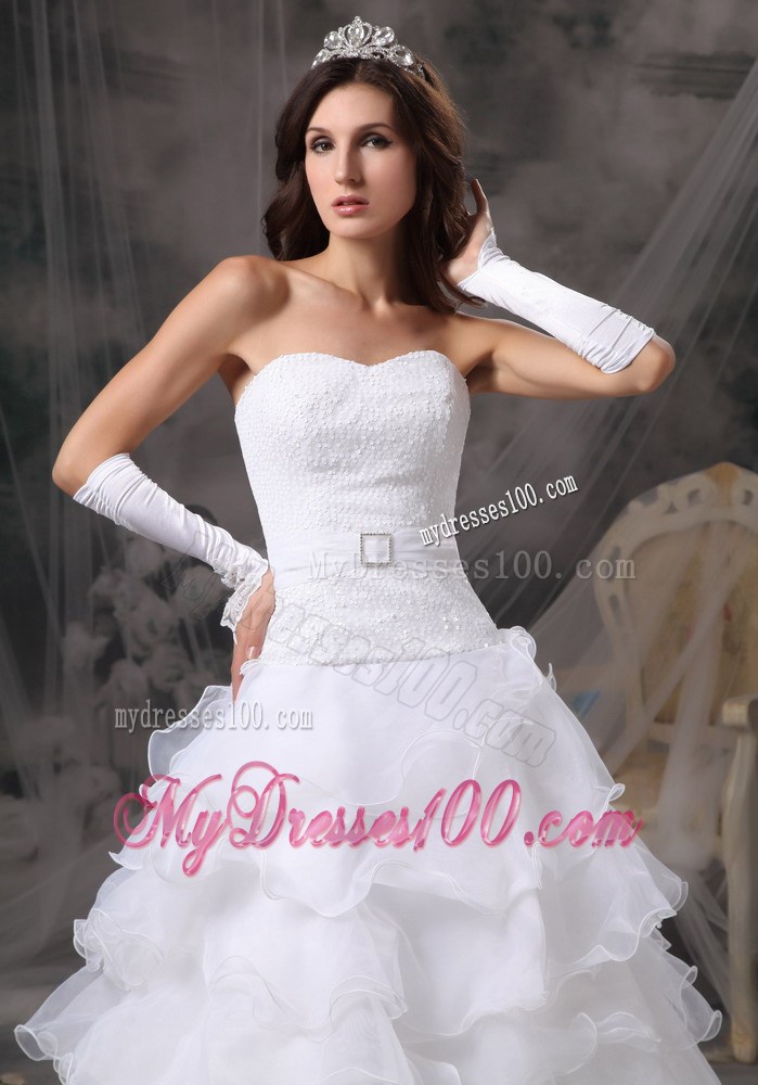 Ruffled Organza Layers Embellish on White Long Wedding Dresses