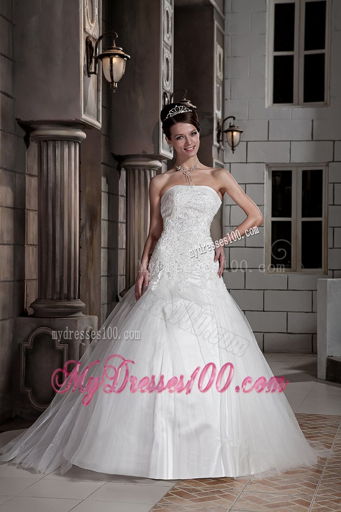 New Style Beaded Appliques Decorated Bodice Bridal Dresses with Brush Train