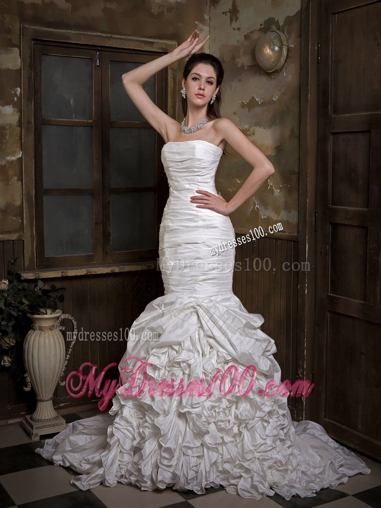Ruching and Pick-ups Mermaid Strapless Dress for Wedding with Brush Train