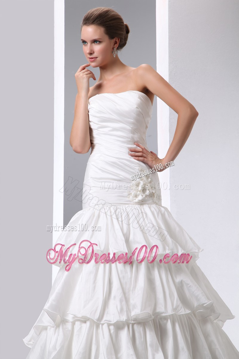 Layers Ruching Court Train Dresses for Brides Decorated with Small Flowers