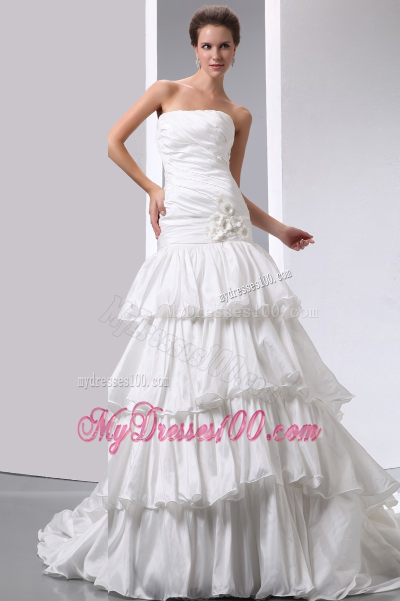 Layers Ruching Court Train Dresses for Brides Decorated with Small Flowers